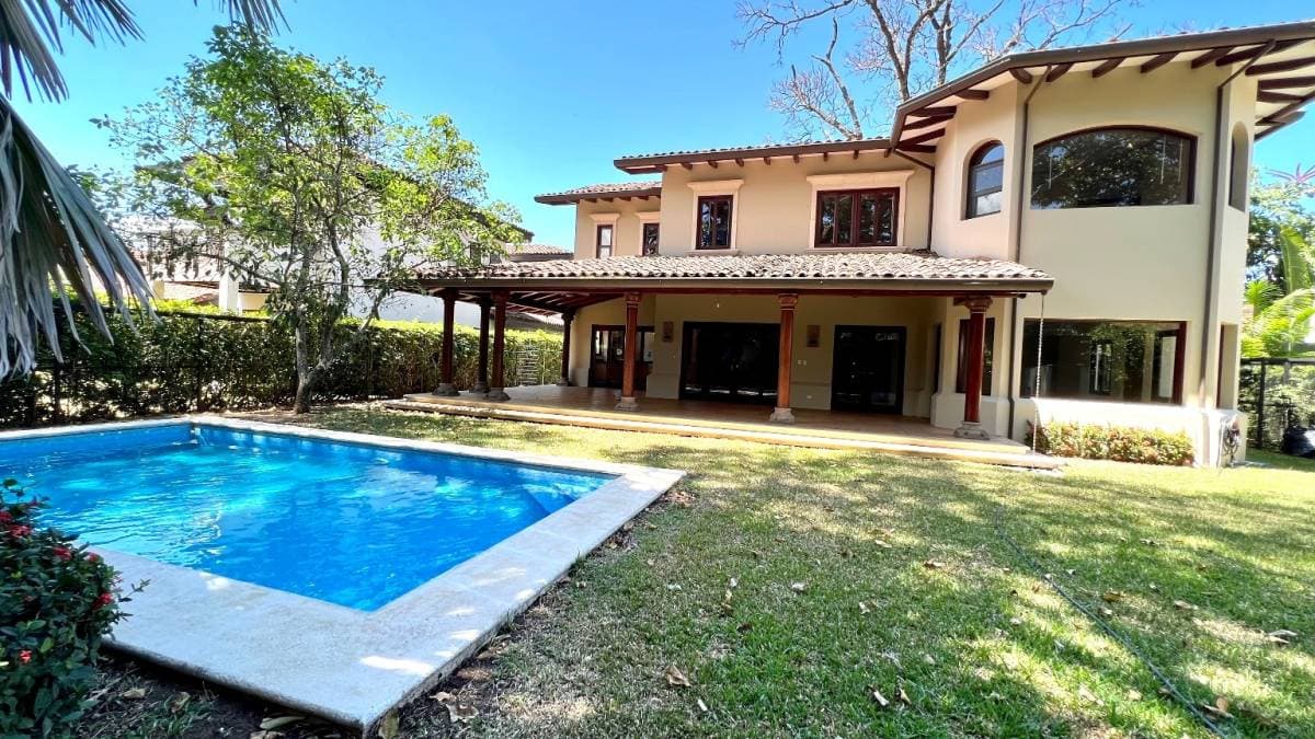 Casa en Lindora