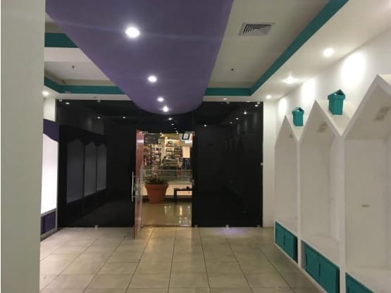 Commercial at Heredia