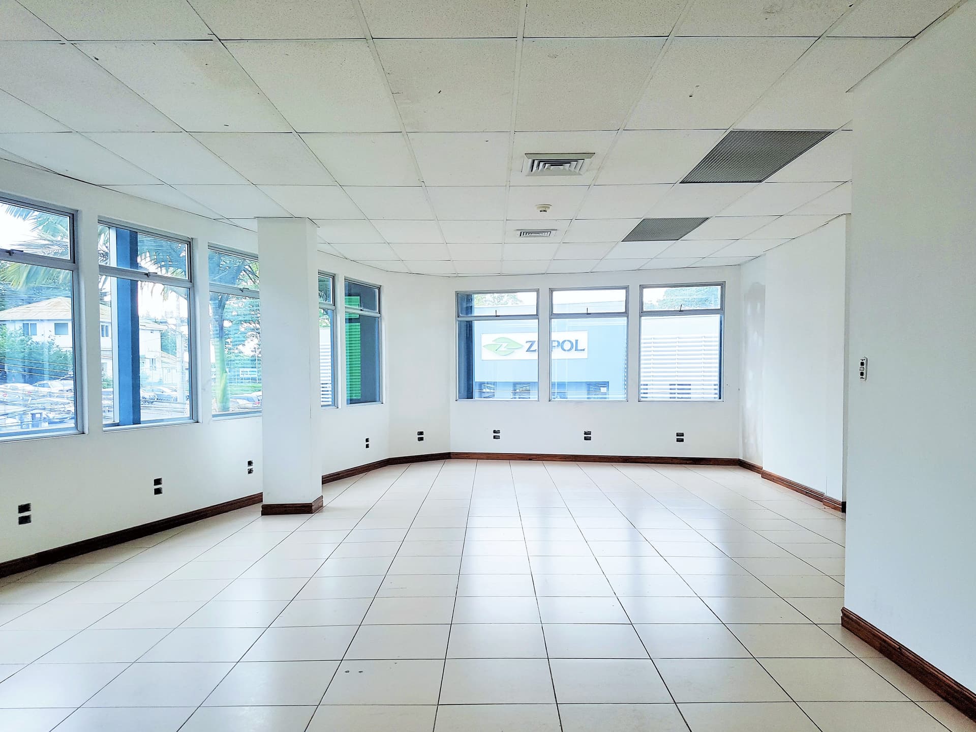 Commercial at Curridabat