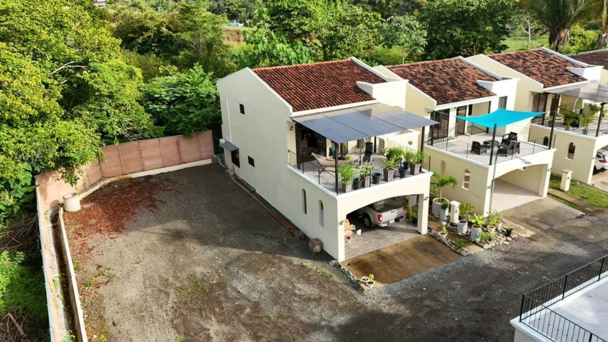 House at Quepos