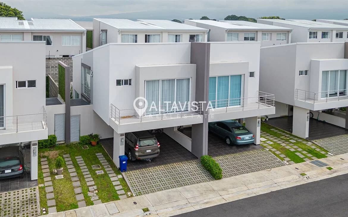 Casa en Condominio La Arboleda