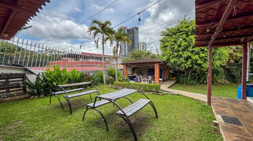 Casa en Francisco Peralta