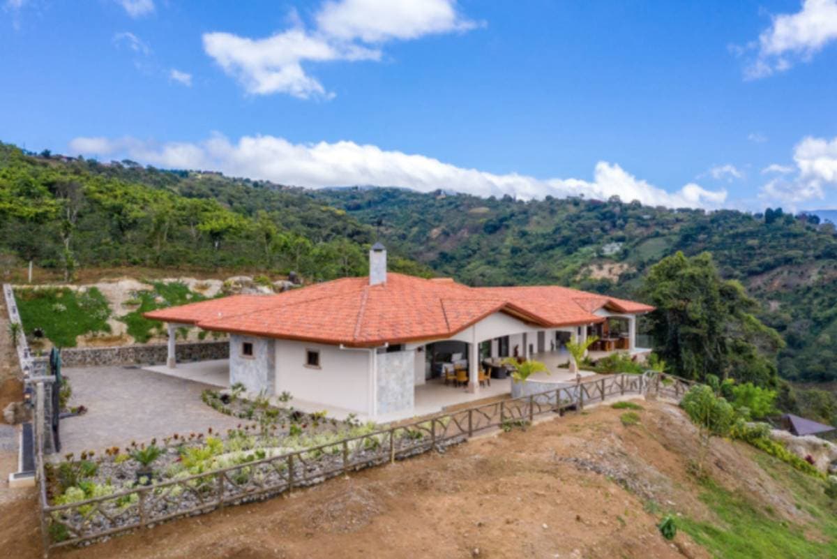 Casa en Naranjo