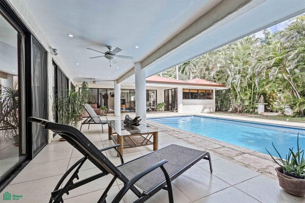 Propiedad en Sardinal