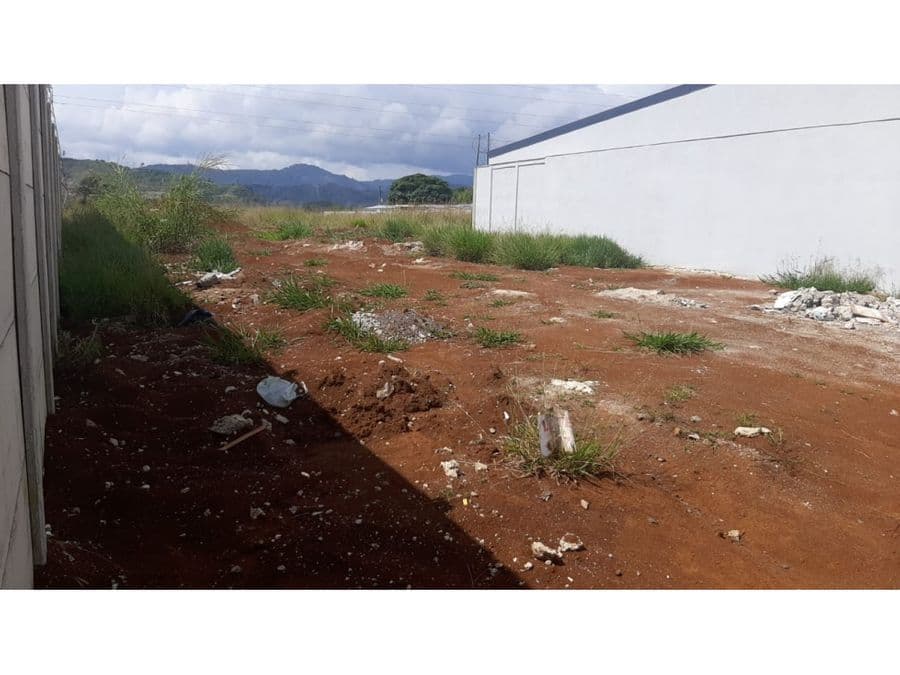 Propiedad en Llanos de Santa Lucía