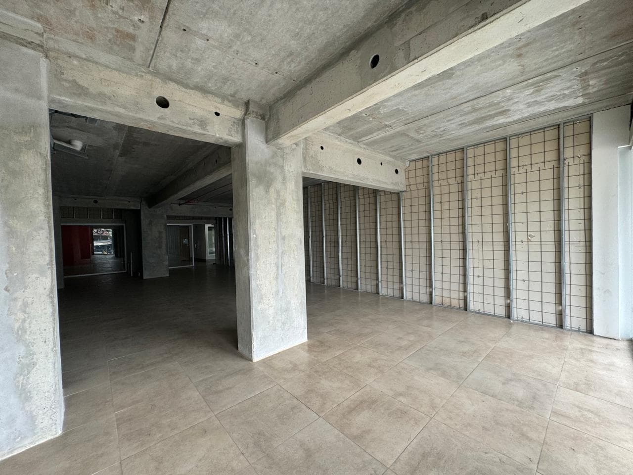 Commercial at San Pedro