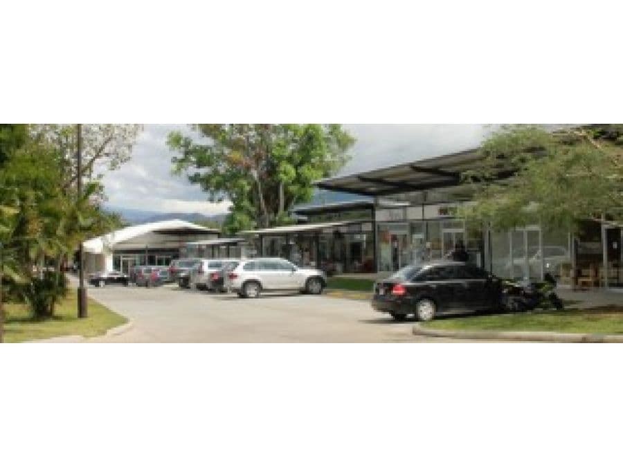 Comercial en Guácima