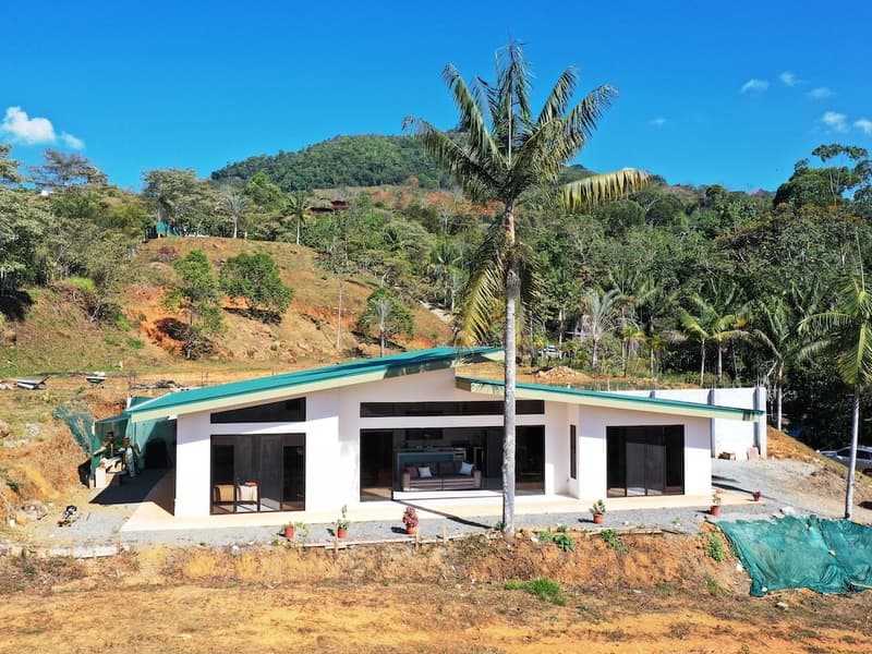 Property at San Isidro de El General