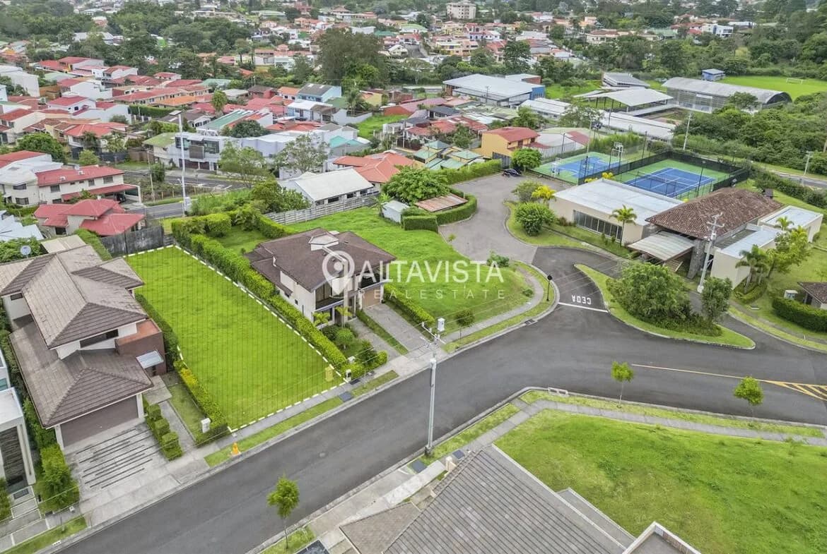 Terreno en Curridabat