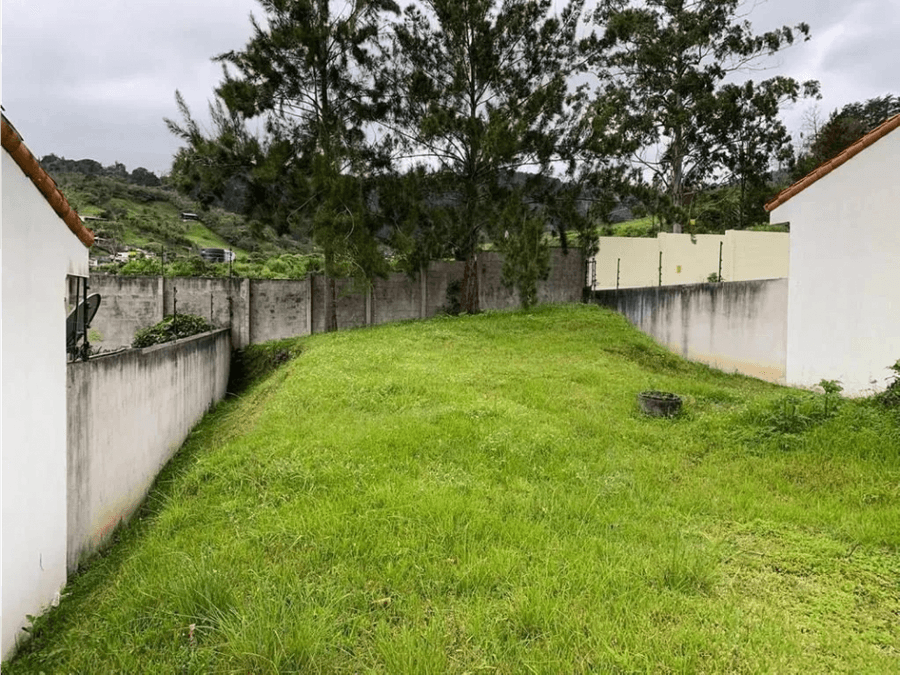 Terreno en Condominio Vistas del Irazú