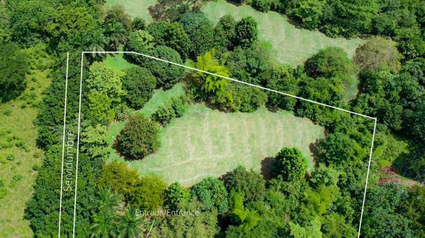 Land at Santa Teresa