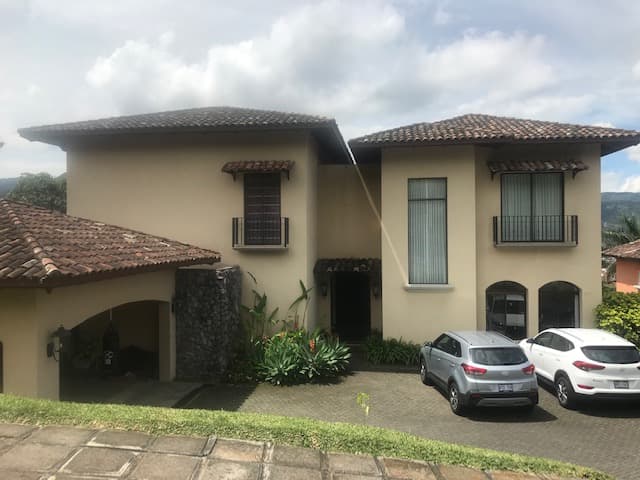 Propiedad en Colinas de Montealegre