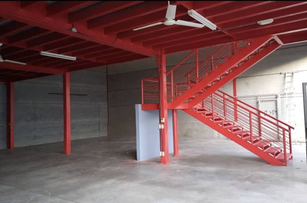 Warehouse at Escazú