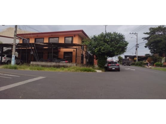 Edificio en San Roque