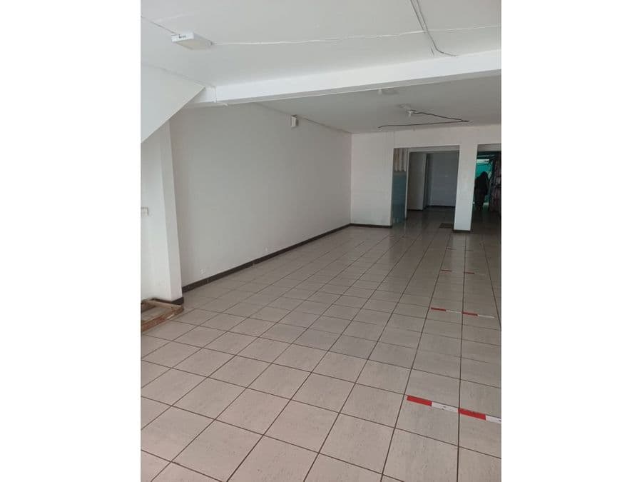 Comercial en Guadalupe