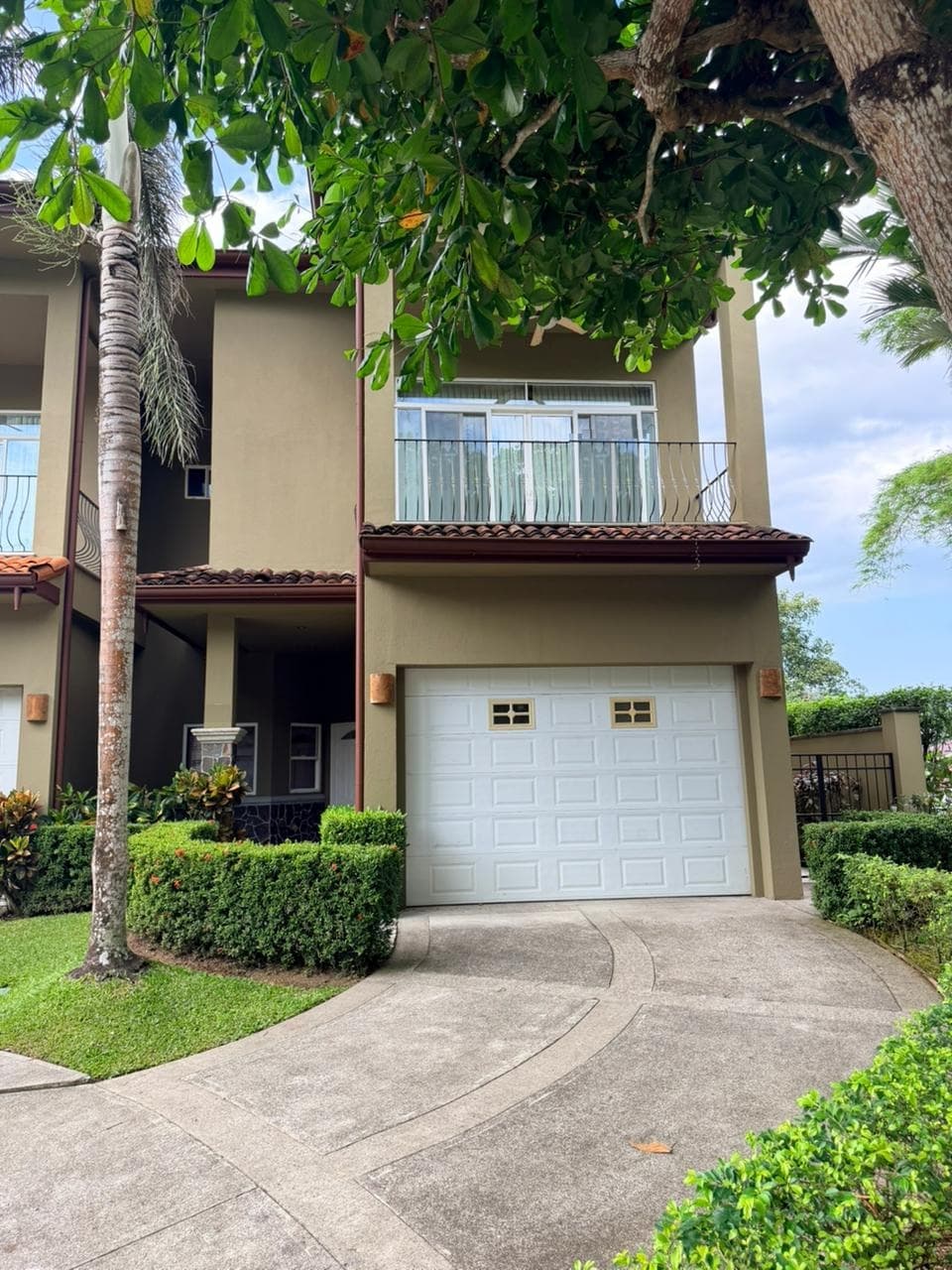 House at Lomas de Herradura