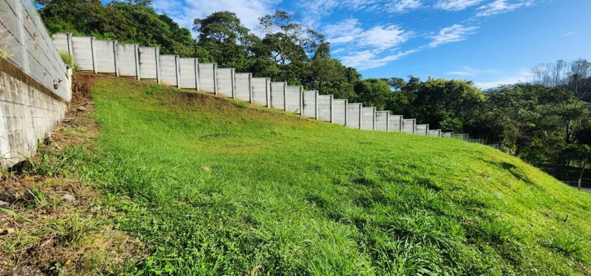 Propiedad en Condominio Valle Las Flores