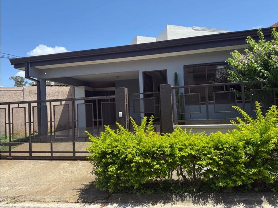 Casa en Residencial Casa Blanca
