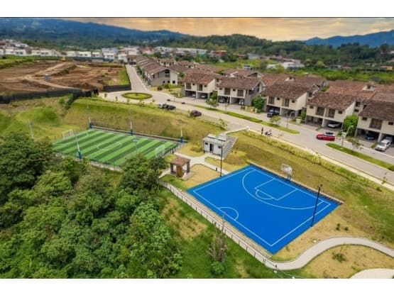 House at Condominio La Estefana