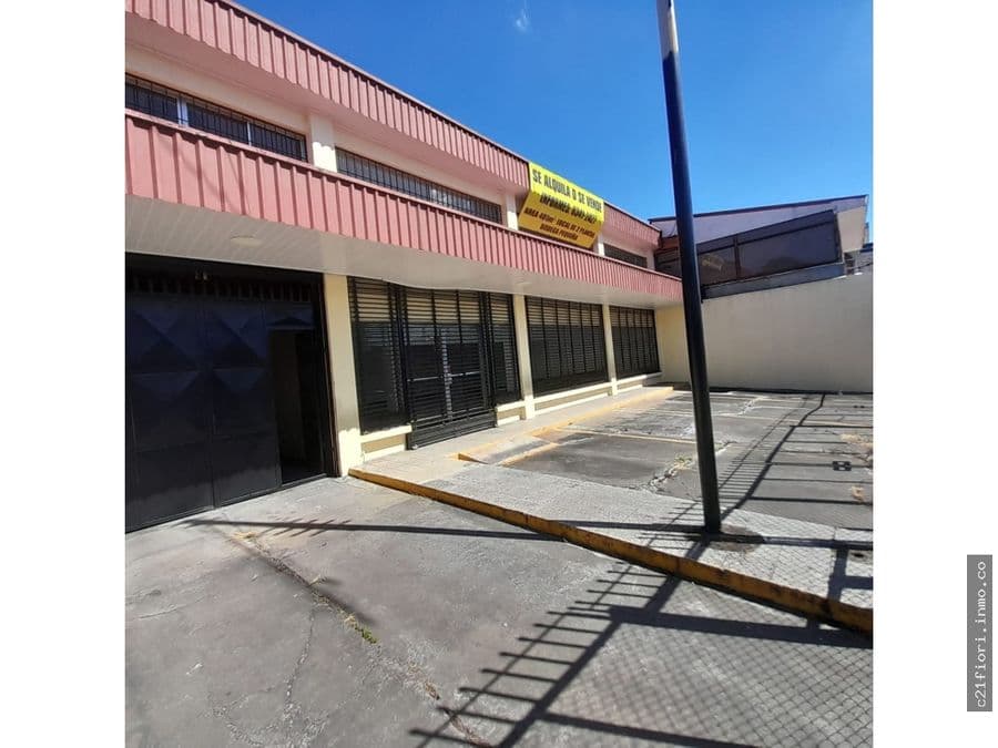 Edificio en Desamparados