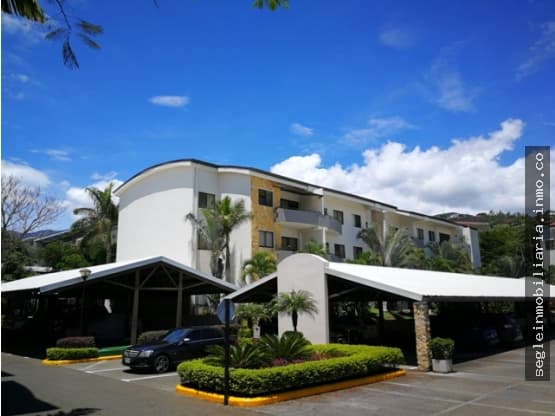 Apartamento en Avalon Santa Ana