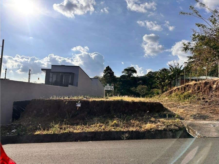 Terreno en Heredia
