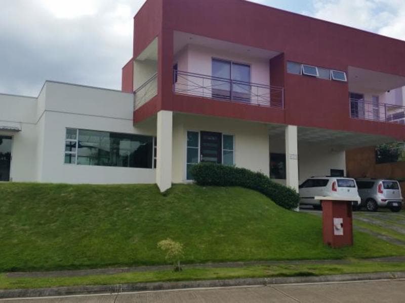 Propiedad en Heredia