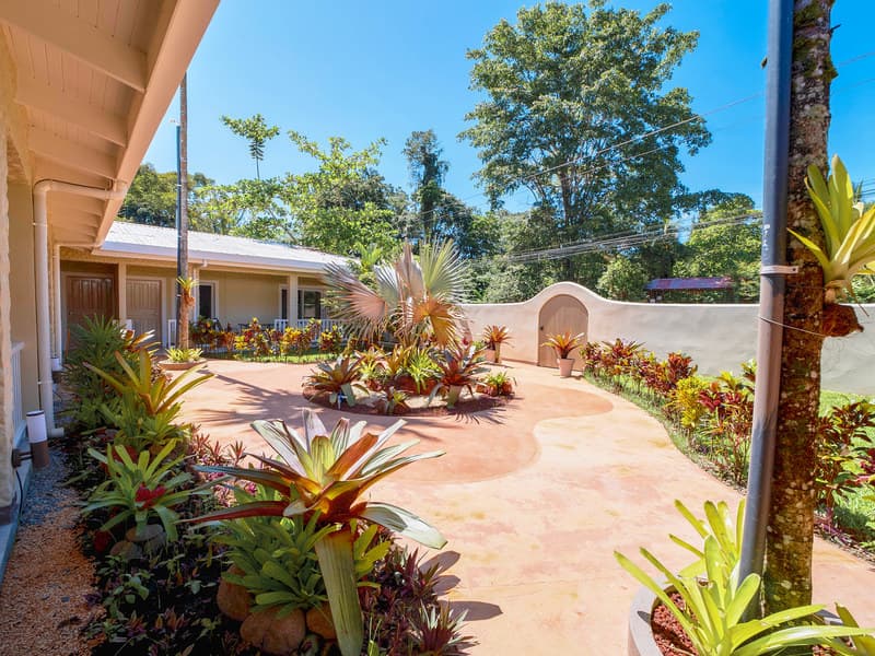 Comercial en Cahuita