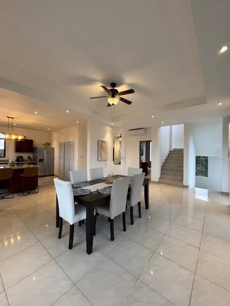 Casa en Playa Esterillos