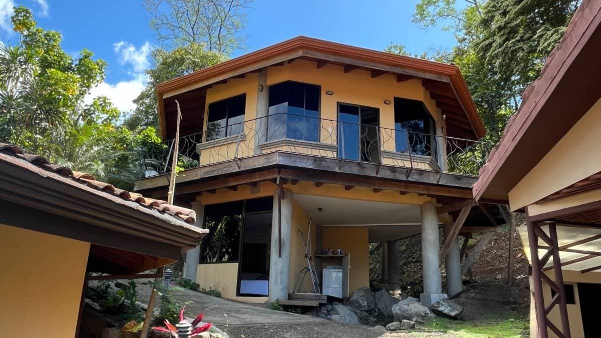 Propiedad en Hermosa Heights