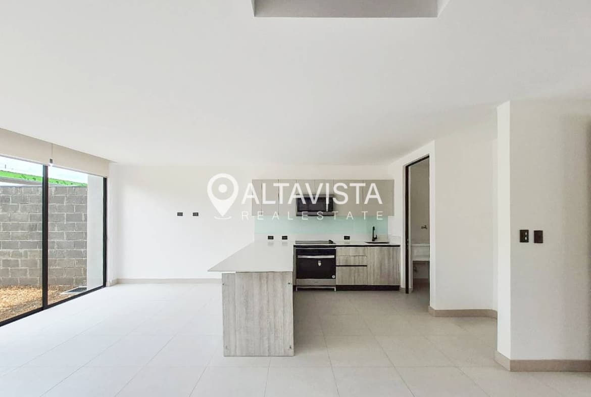 House at Lindora Village