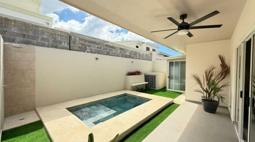 House at Condominio Arenas