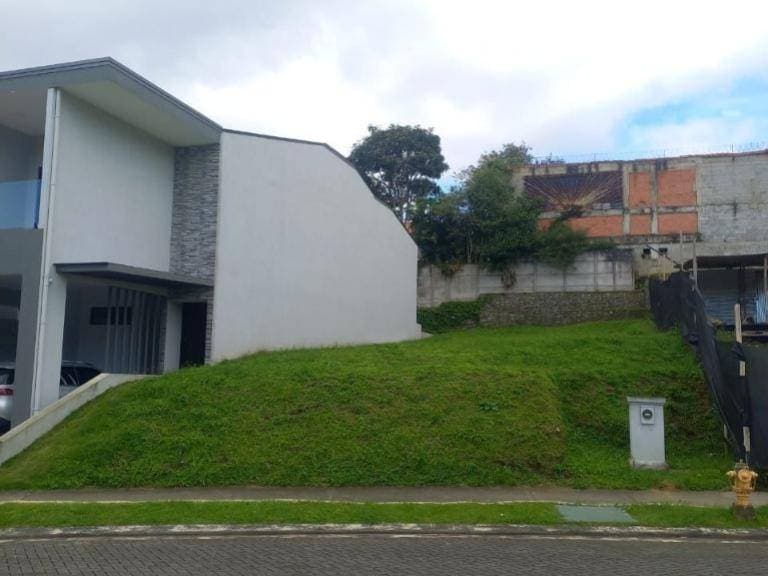 Propiedad en Condominio Las Rusias