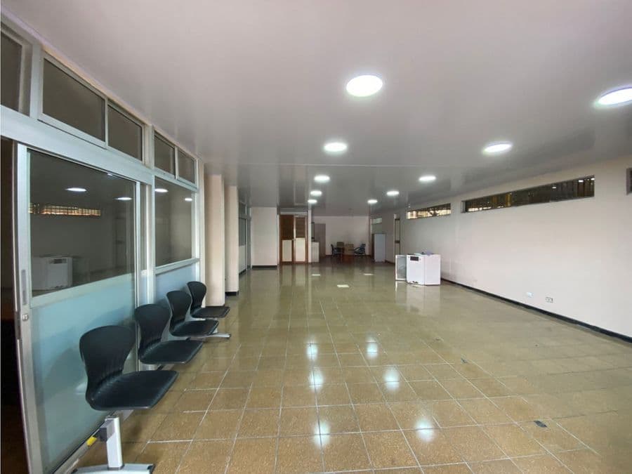 Comercial en Calle Blancos