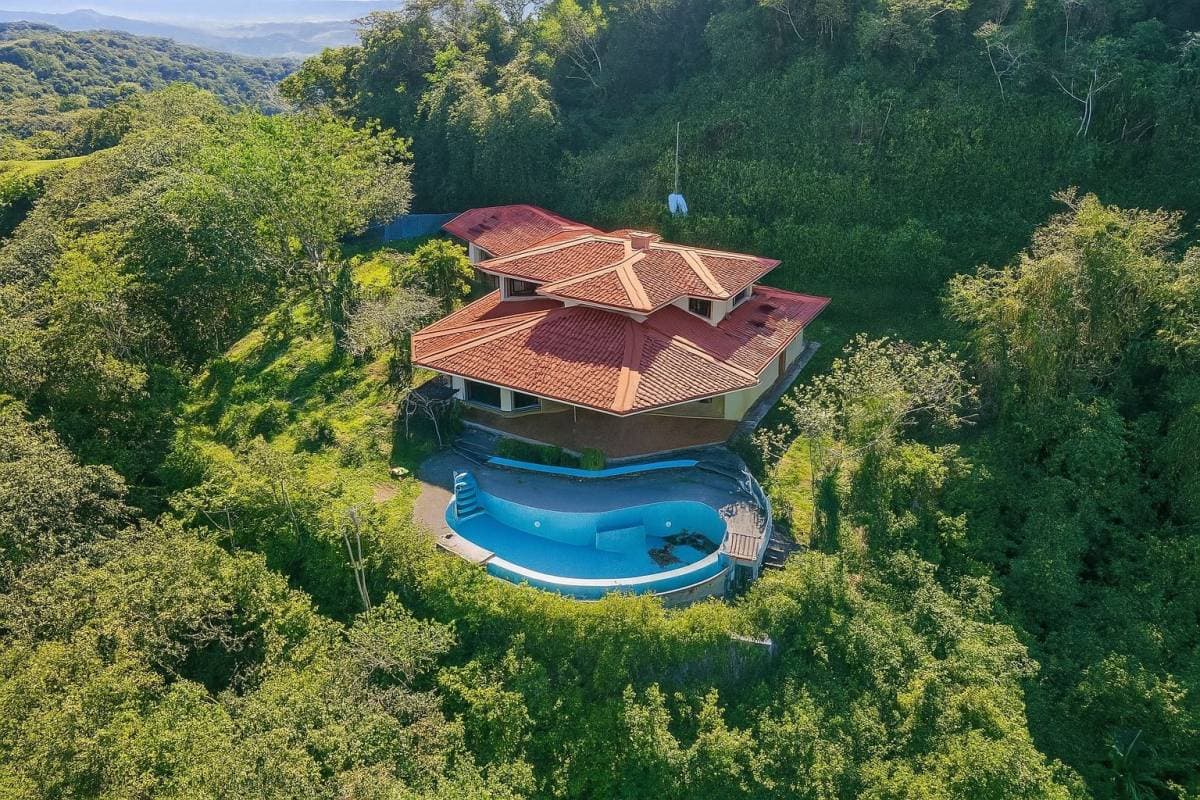Casa en Orotina