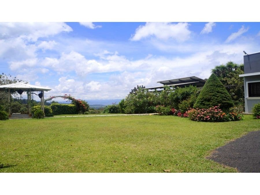 Land at Heredia