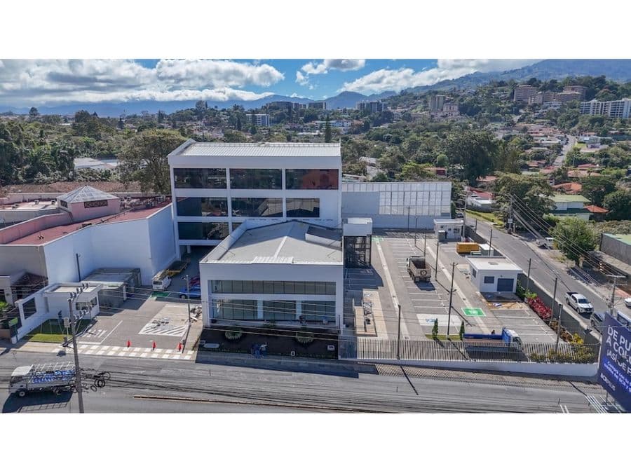 Commercial at San Rafael