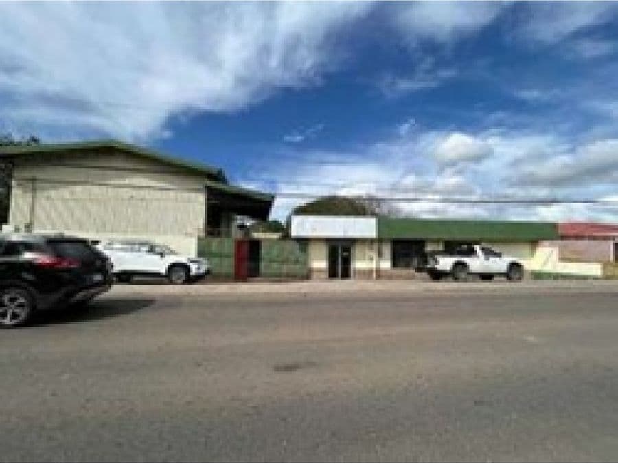 Bodega en Cañas