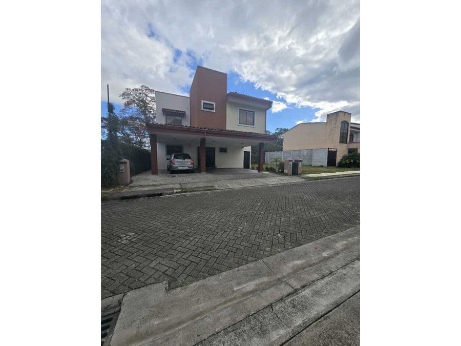 Casa en Santo Tomás