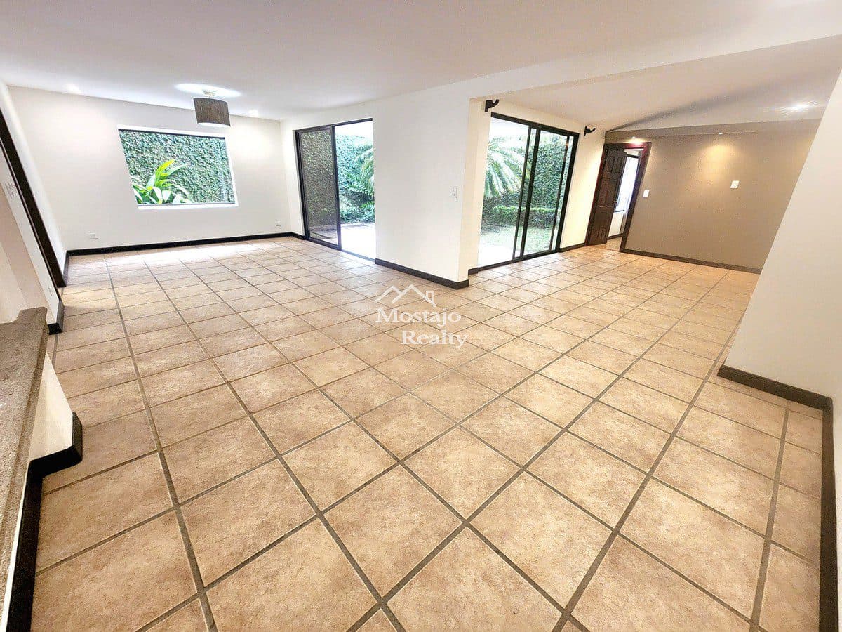 Propiedad en Condominio El Cortijo