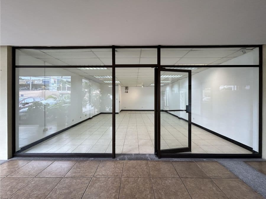 ALQUILER LOCAL COMERCIAL 52 m², TRES RÍOS, CALLE VIEJA