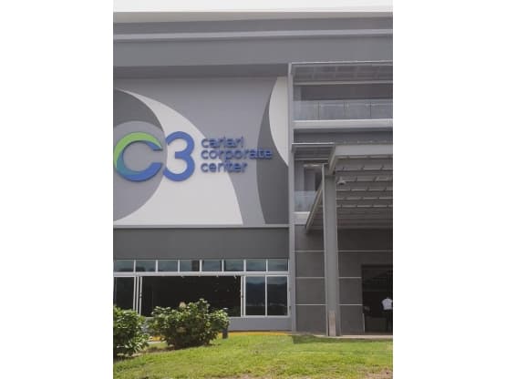 Comercial en Corporate Center C3