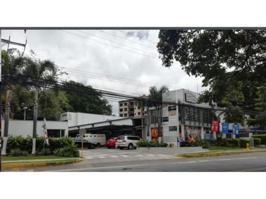 Commercial at Escazú