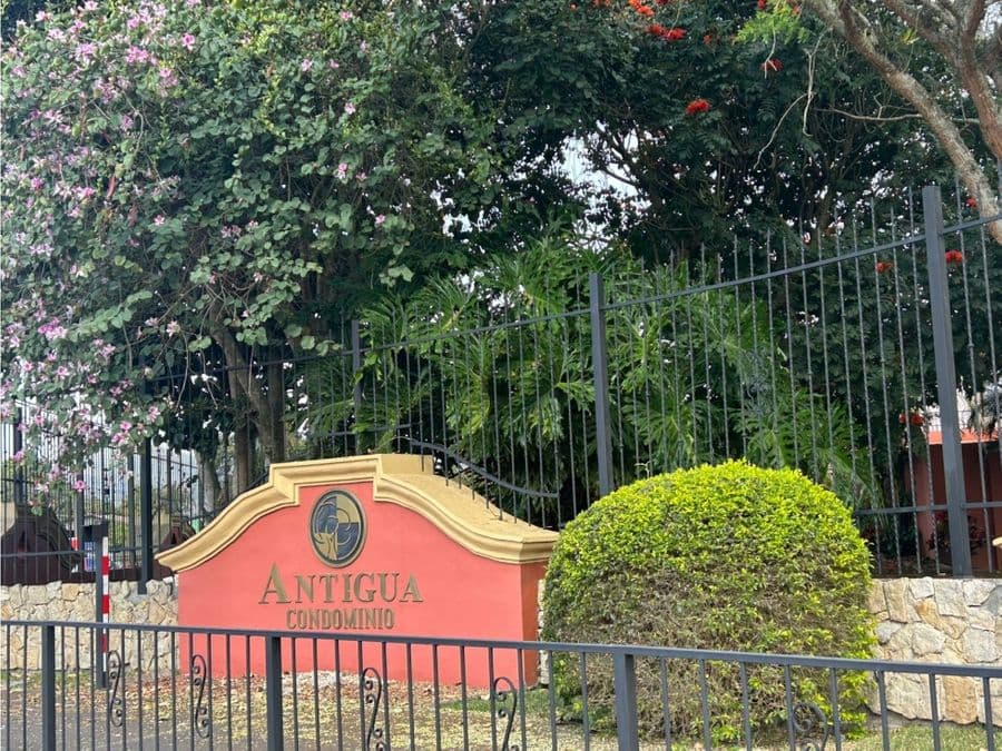 Terreno en Condominio Antigua