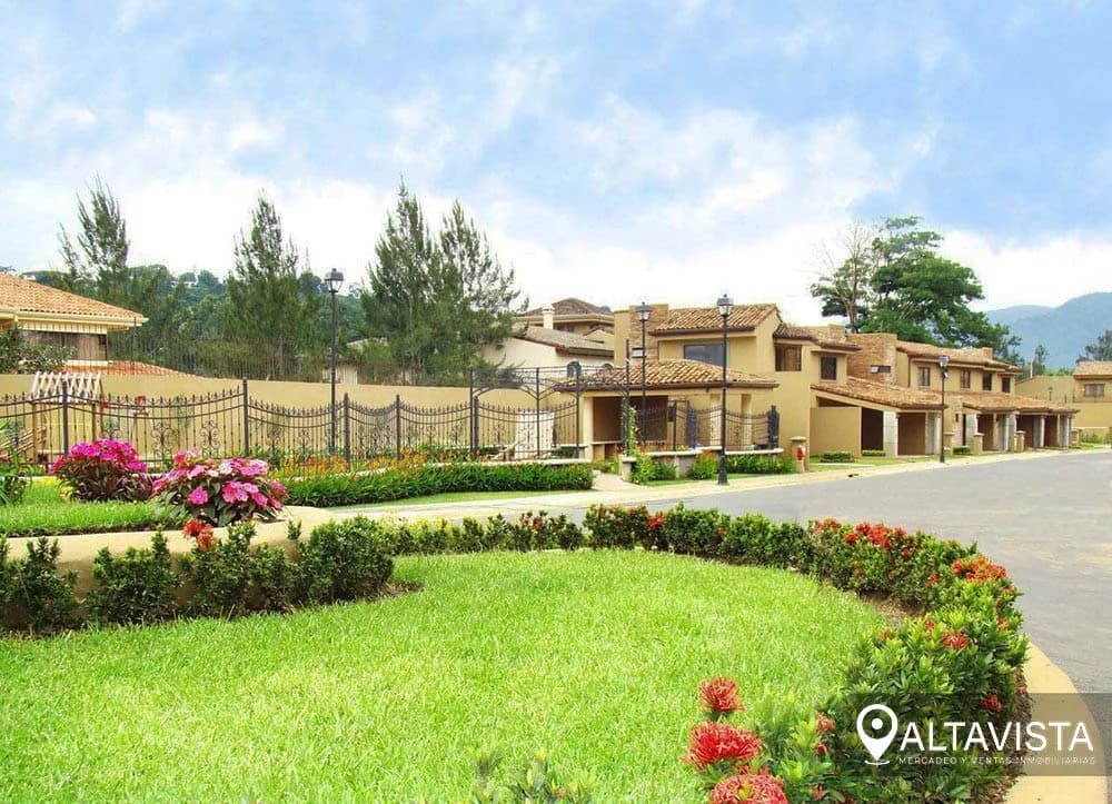 House at Condominio Colonia Del Roble