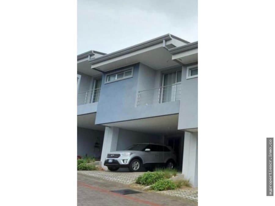 Propiedad en Condominio Vía Moravia