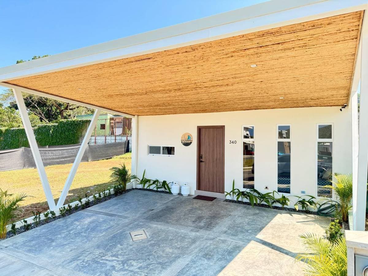 House at Condominio Arenas