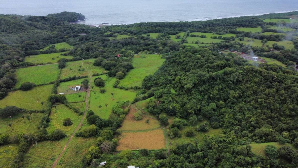 Propiedad en Playa Coyote