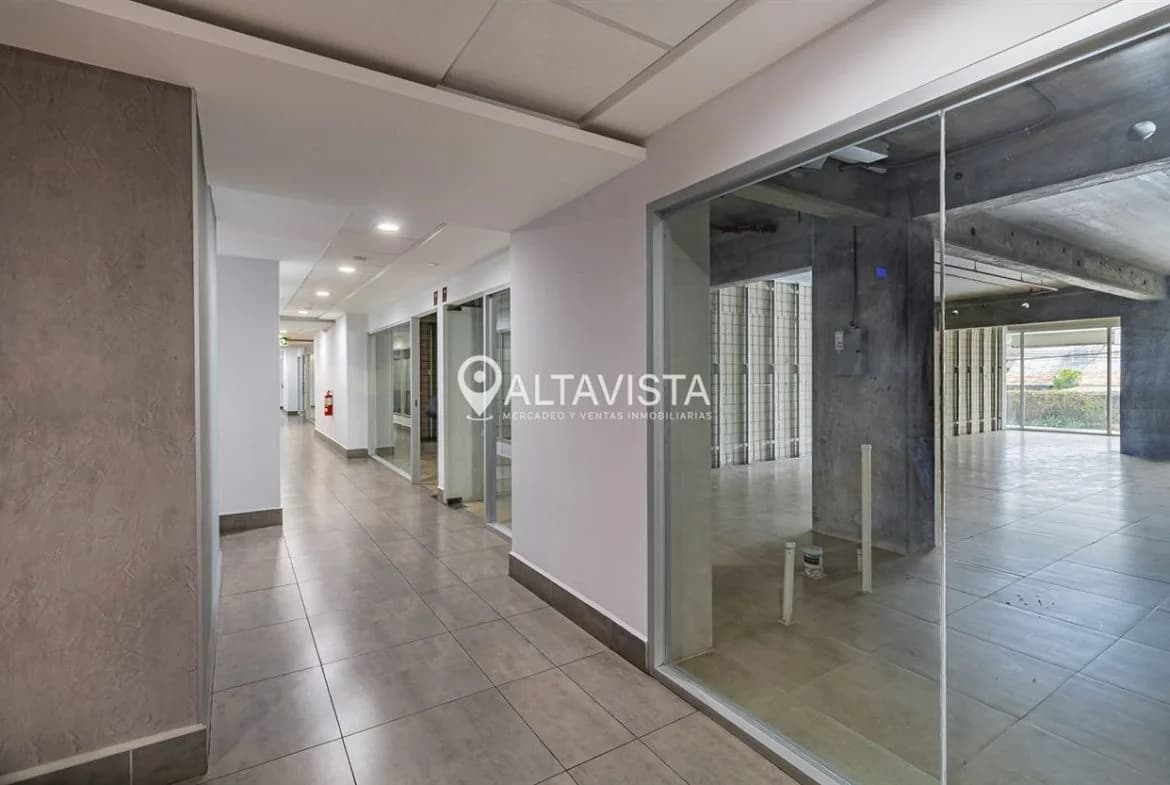 Oficina en Montes de Oca