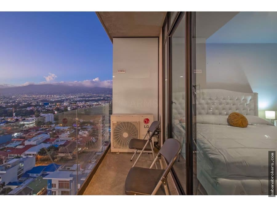 Apartment at Cosmopolitan Tower